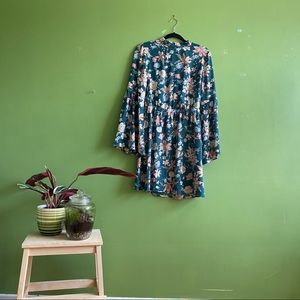 Floral print boho trumpet sleeve dress